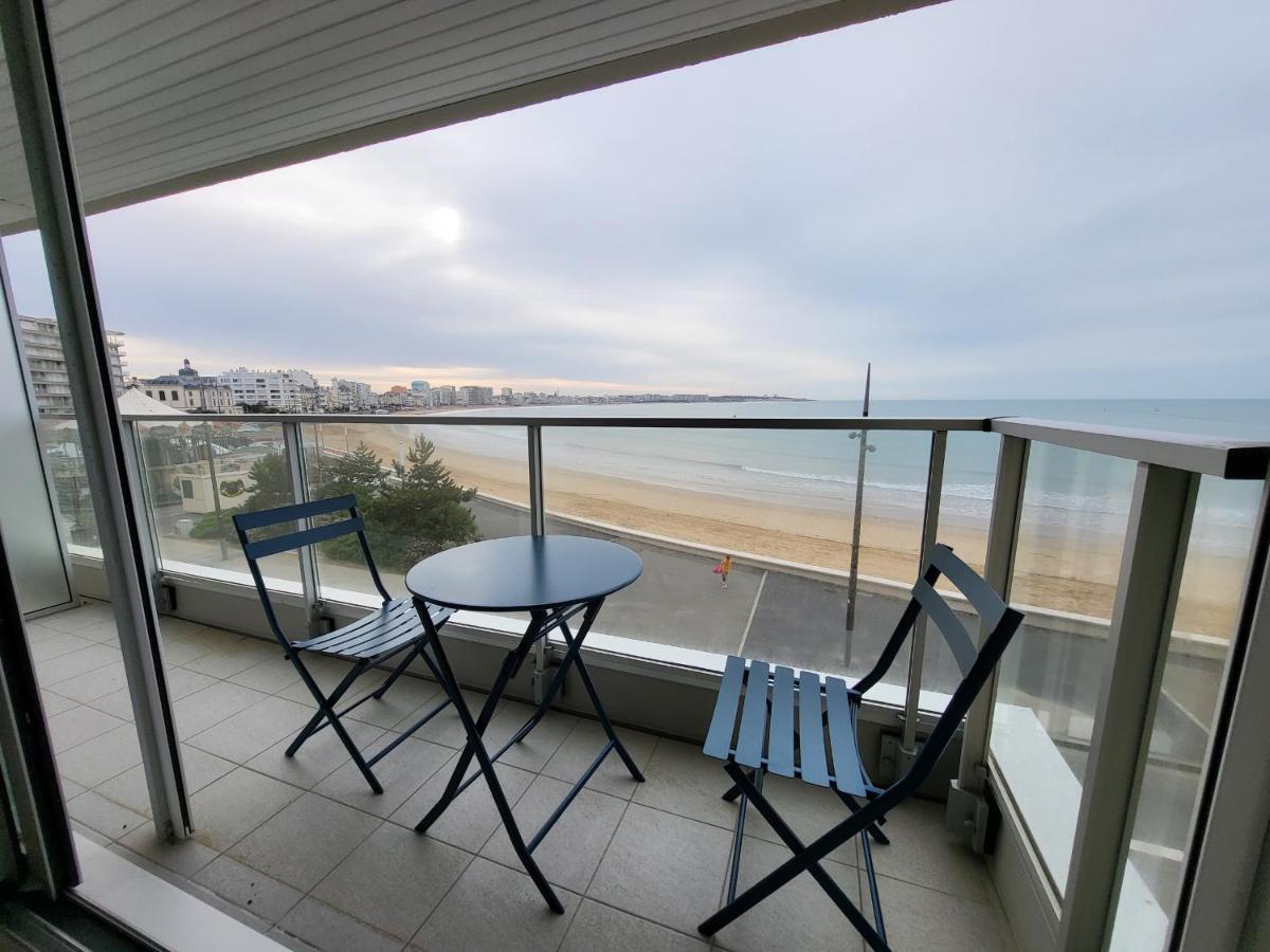 Appartement T2 Face Plage Avec Balcon, Cuisine Equipee Et Tv - Fr-1-92-908 Ле-Сабль-д’Олон Экстерьер фото