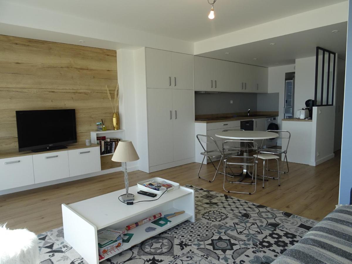 Appartement T2 Face Plage Avec Balcon, Cuisine Equipee Et Tv - Fr-1-92-908 Ле-Сабль-д’Олон Экстерьер фото